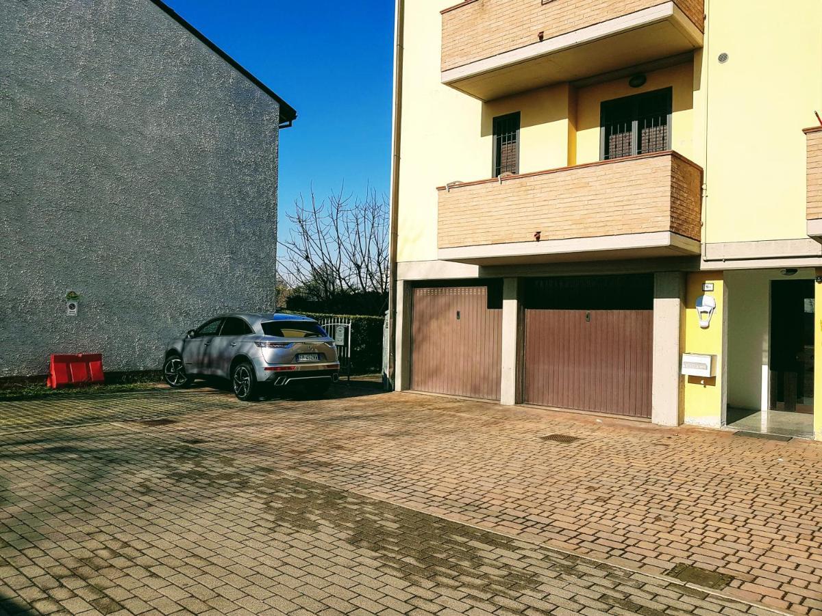 Guest Holiday Filangieri 1 Reggio nell'Emilia Zewnętrze zdjęcie